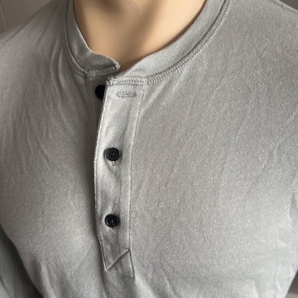 Billy Reid light moss long sleeve 100% cotton henley. Medium. - Picture 2 of 7